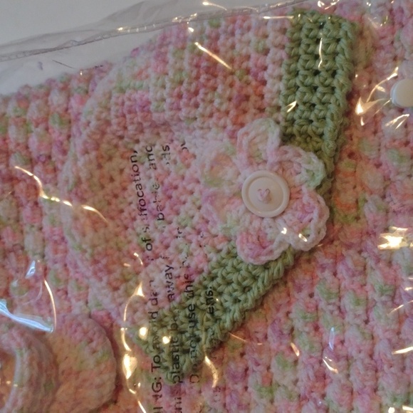 NEW Hand Crafted Baby Blanket Hat Booties Set Bundle Handmade Crochet Knit - Picture 3 of 16